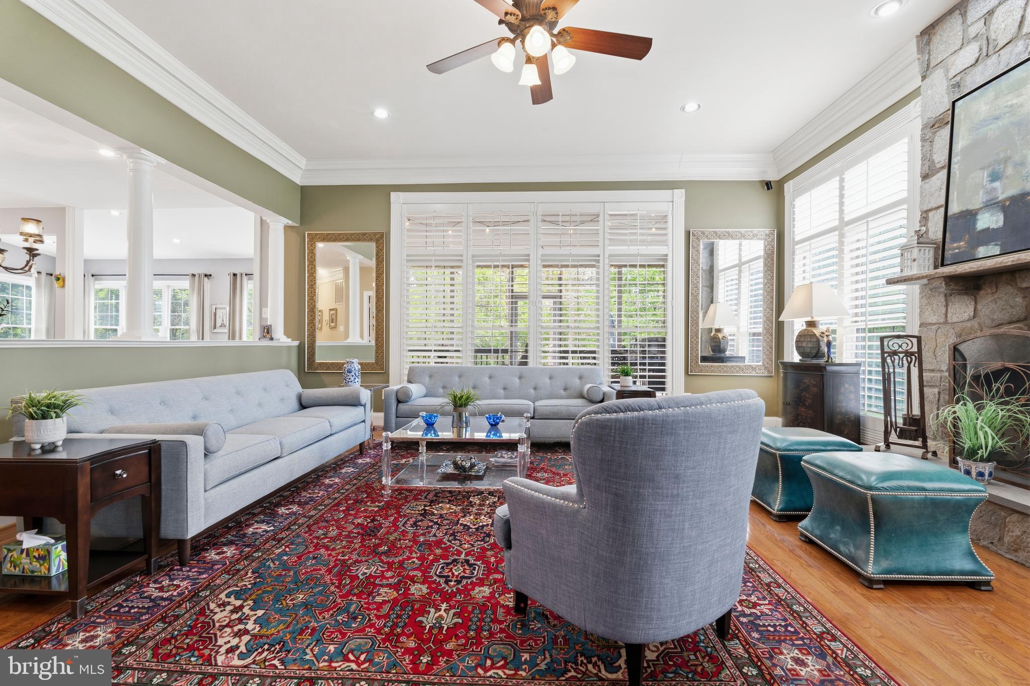 KINGS CROSSING - Residential