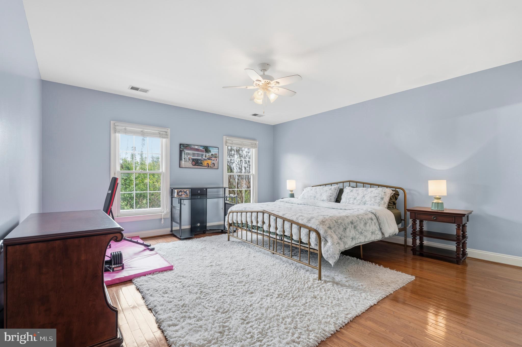 KINGS CROSSING - Residential
