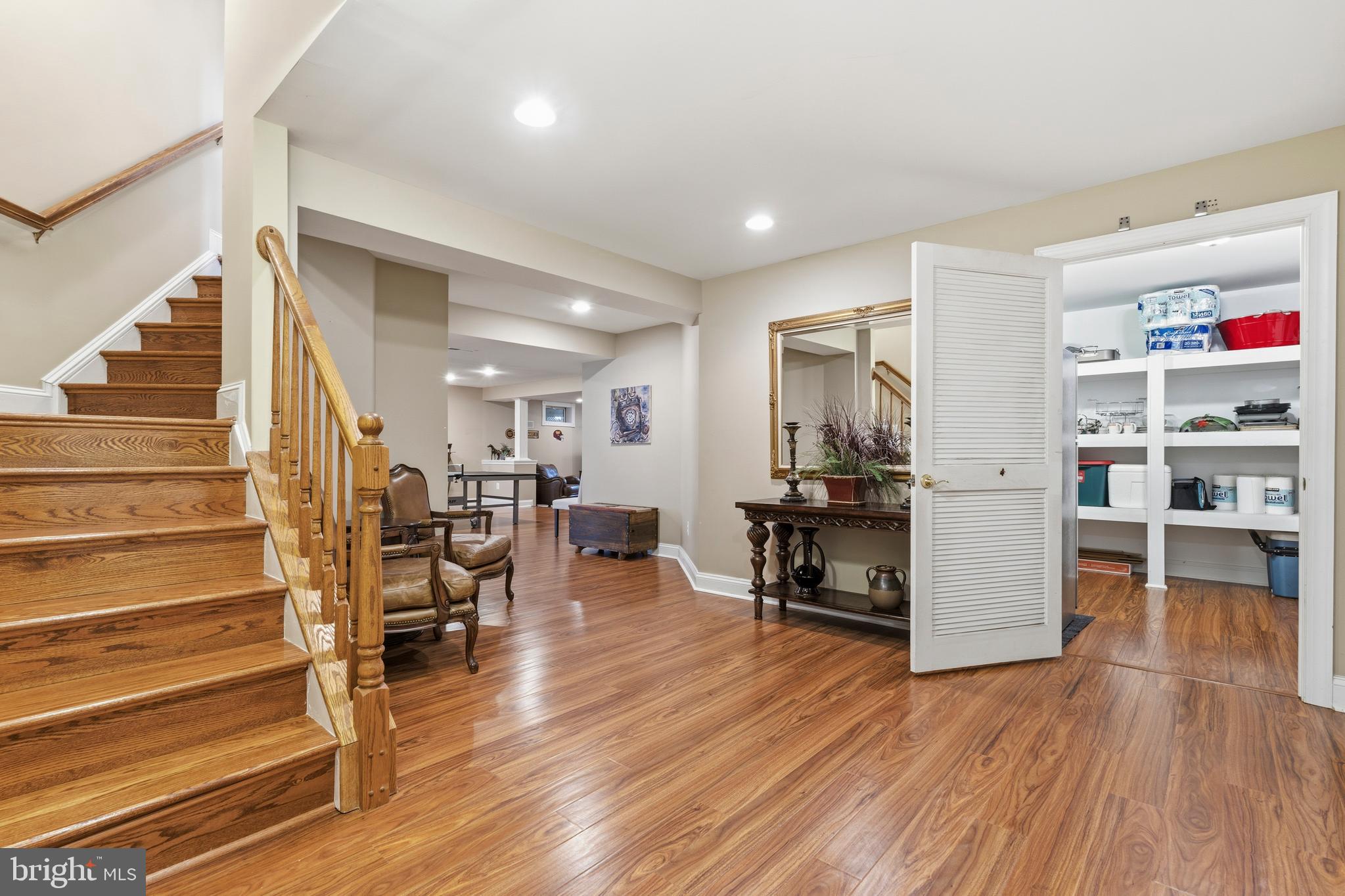 KINGS CROSSING - Residential
