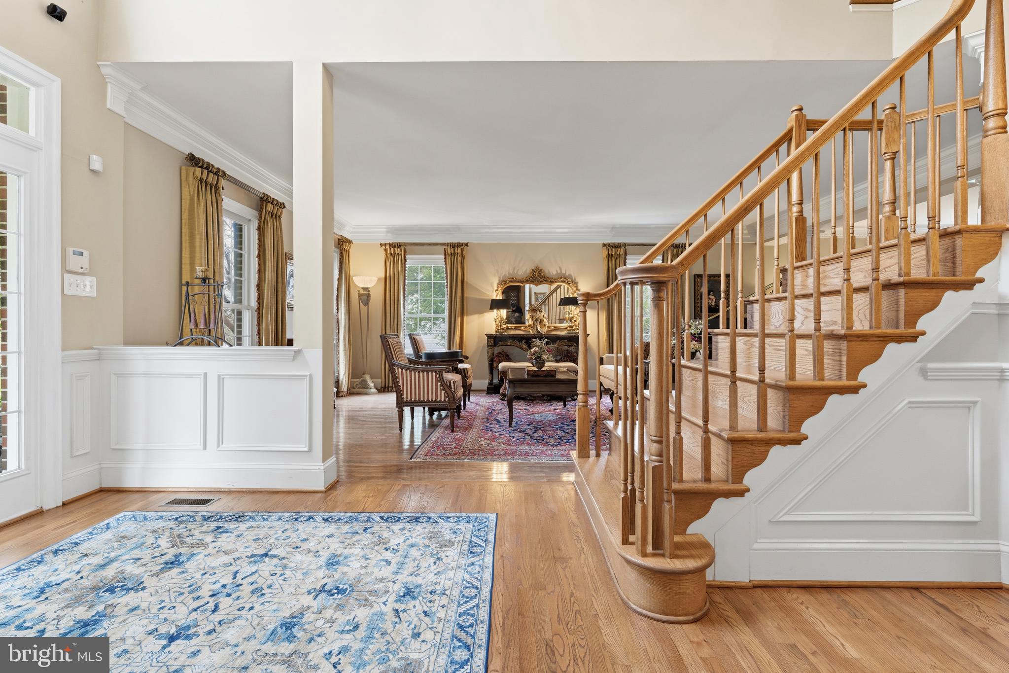 KINGS CROSSING - Residential
