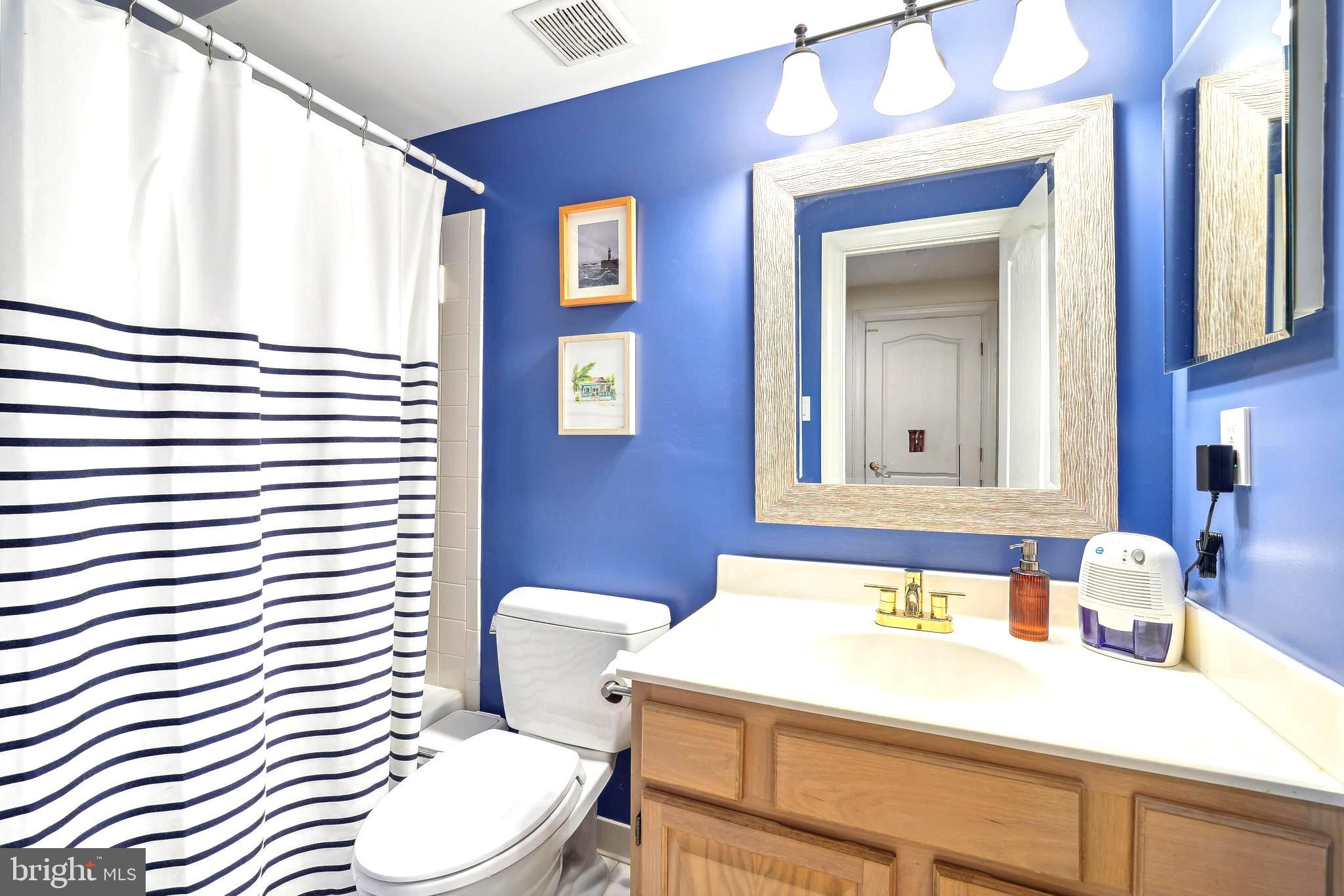 QUAKER HILL - Residential