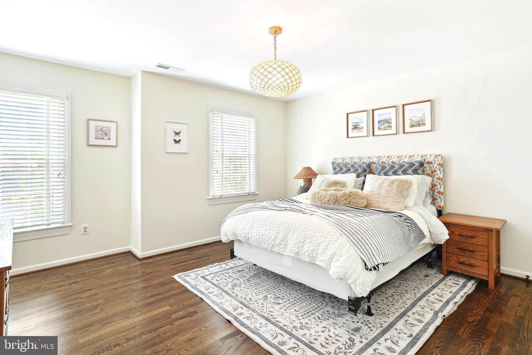 QUAKER HILL - Residential