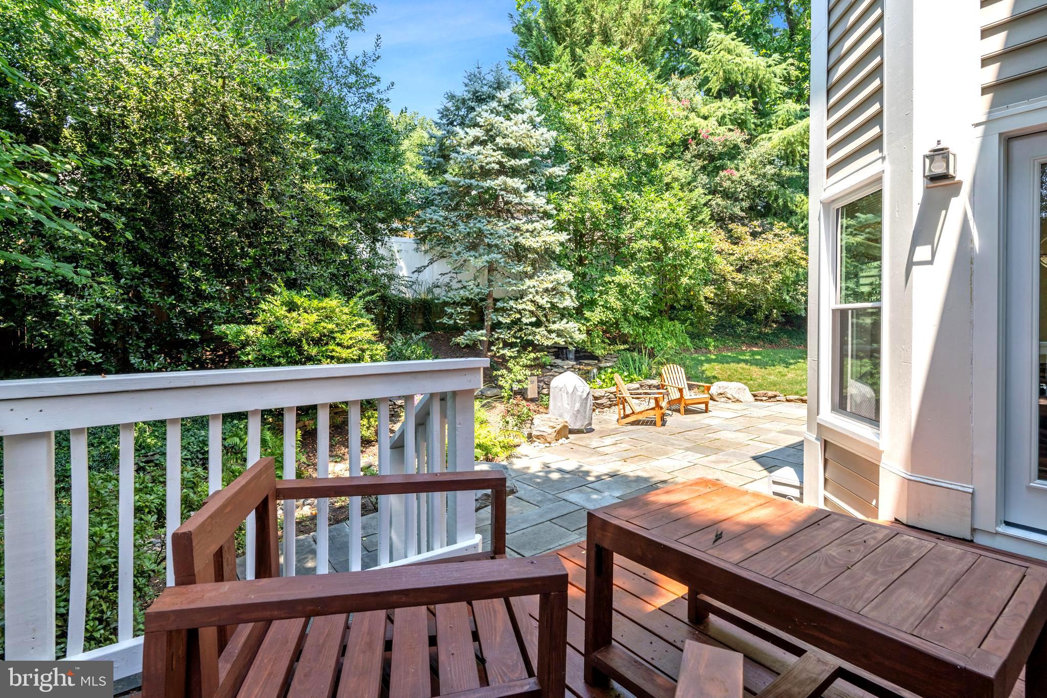 QUAKER HILL - Residential