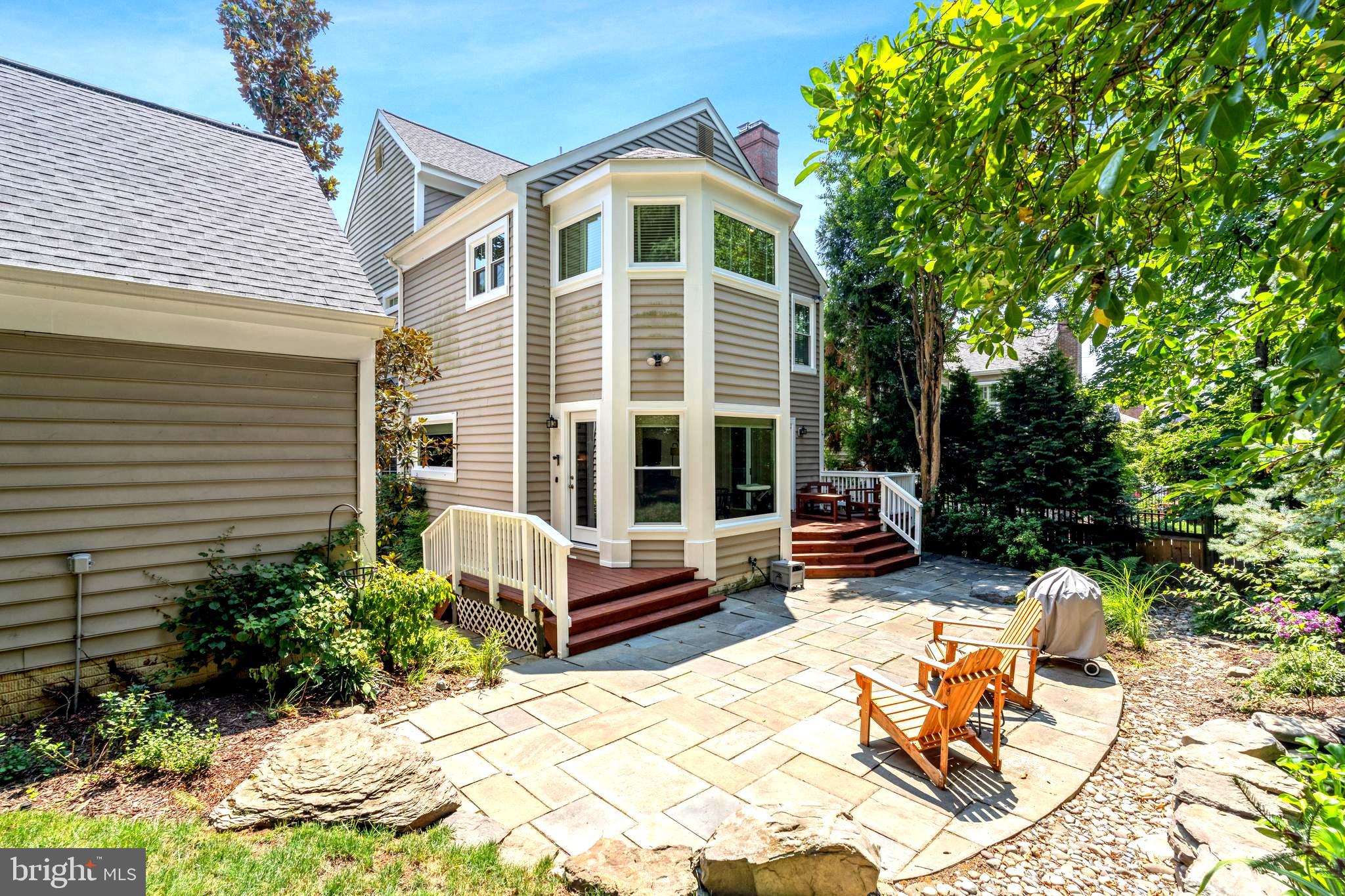 QUAKER HILL - Residential