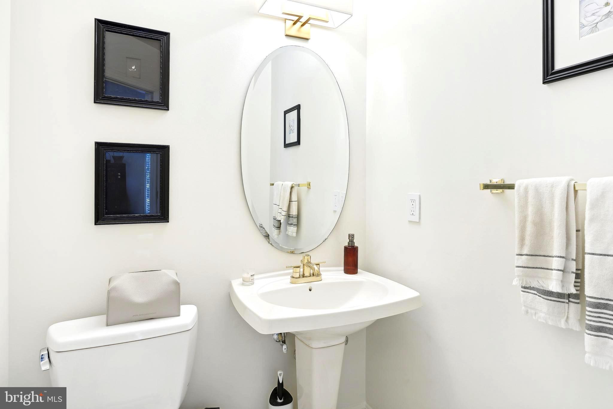 QUAKER HILL - Residential