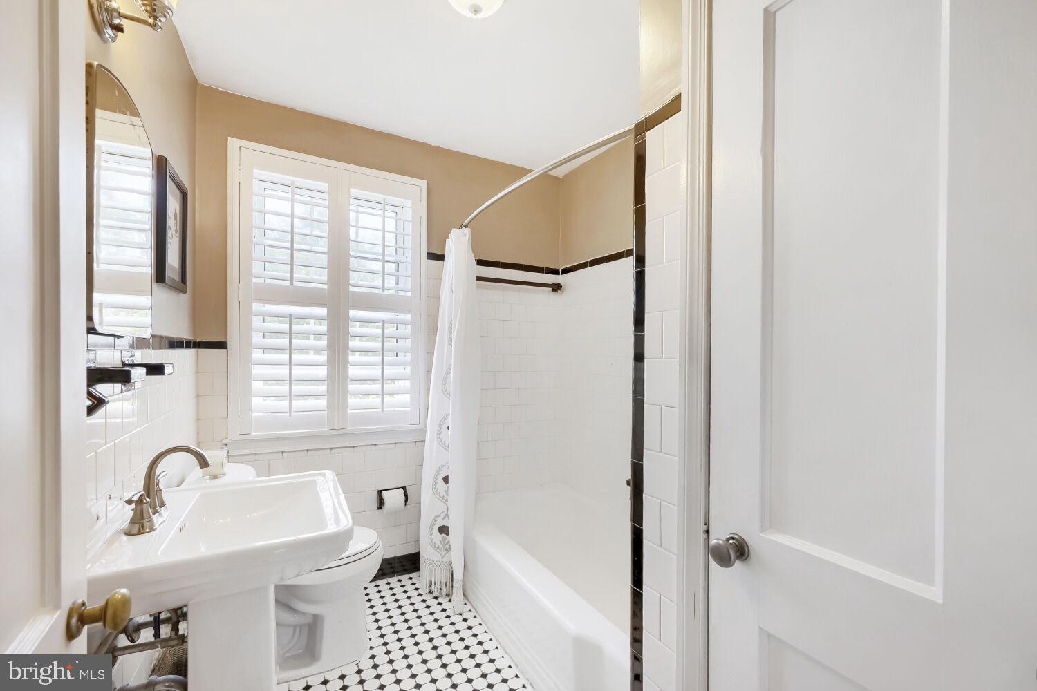 LOCH RAVEN VILLAGE - Residential