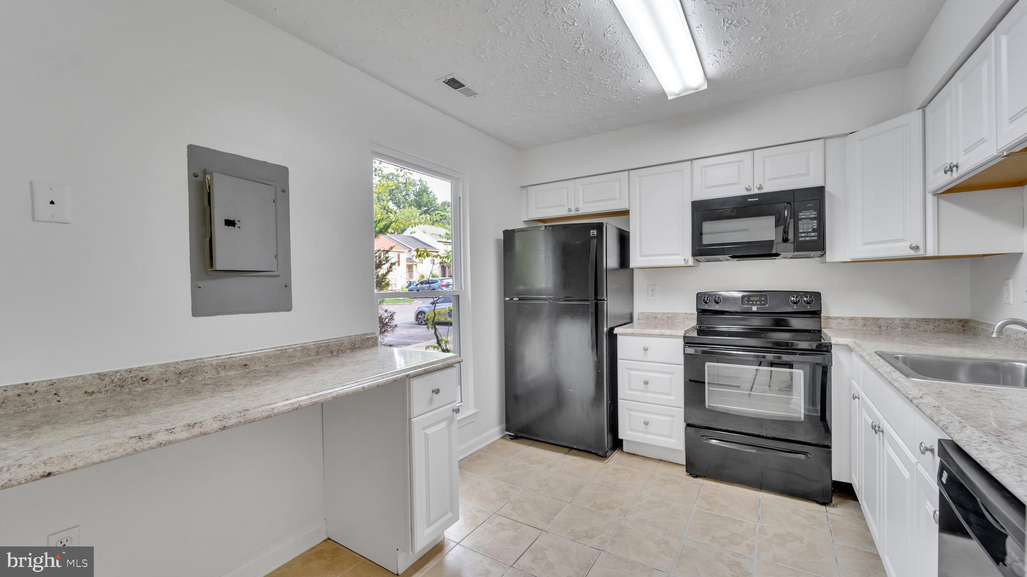 GLENARDEN FOREST PLAT TW - Residential