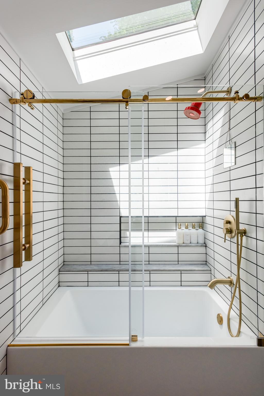 VALLEY HILLS - Residential