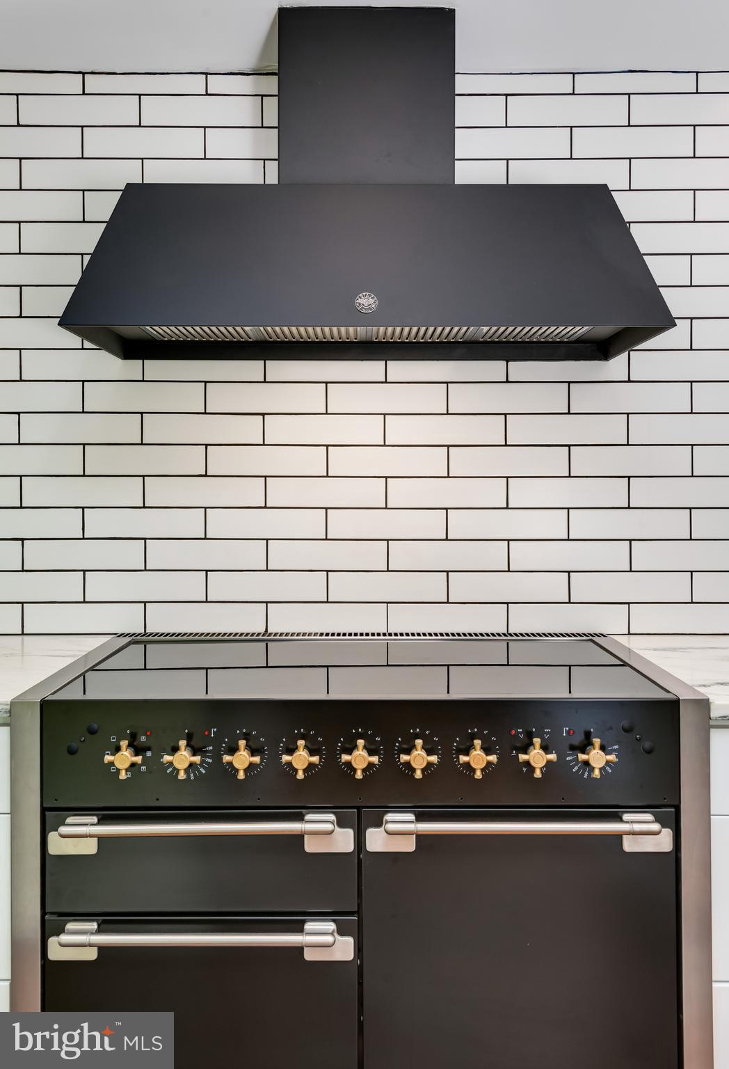 VALLEY HILLS - Residential