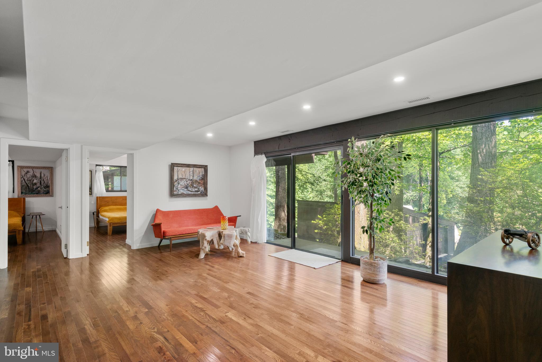 VALLEY HILLS - Residential