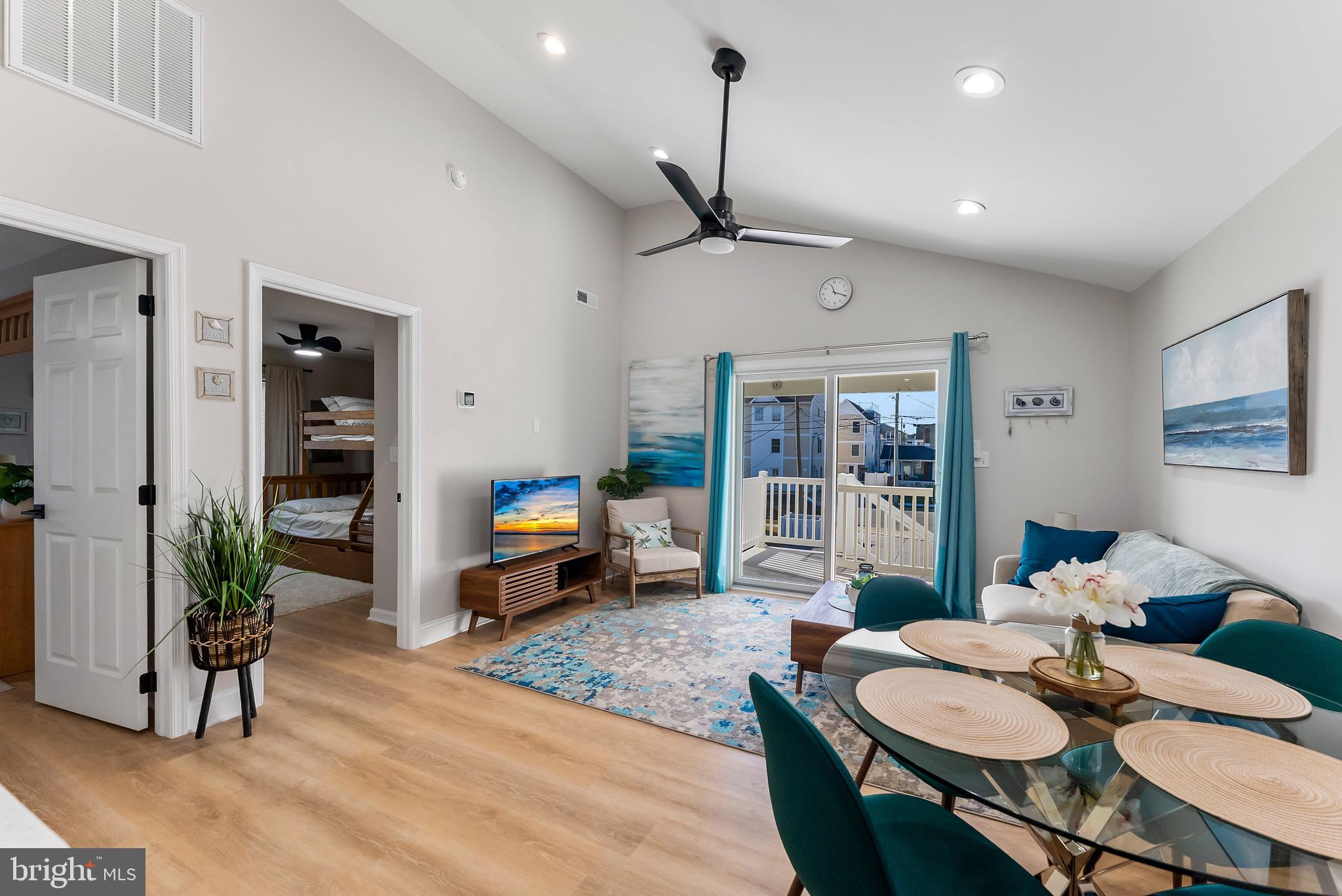 347 E 21ST AVENUE 201