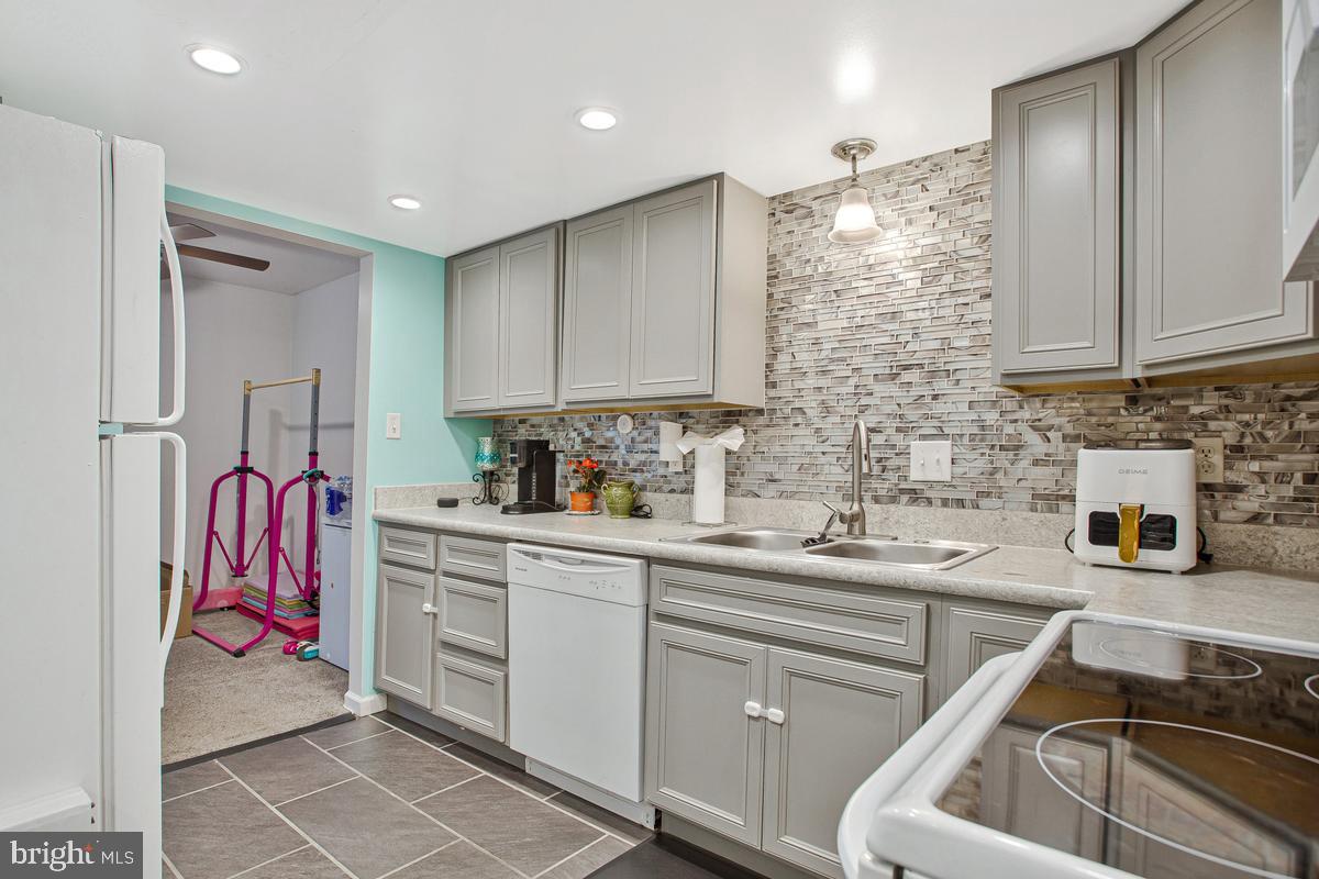 BRANDYWINE COUNTRY - Residential