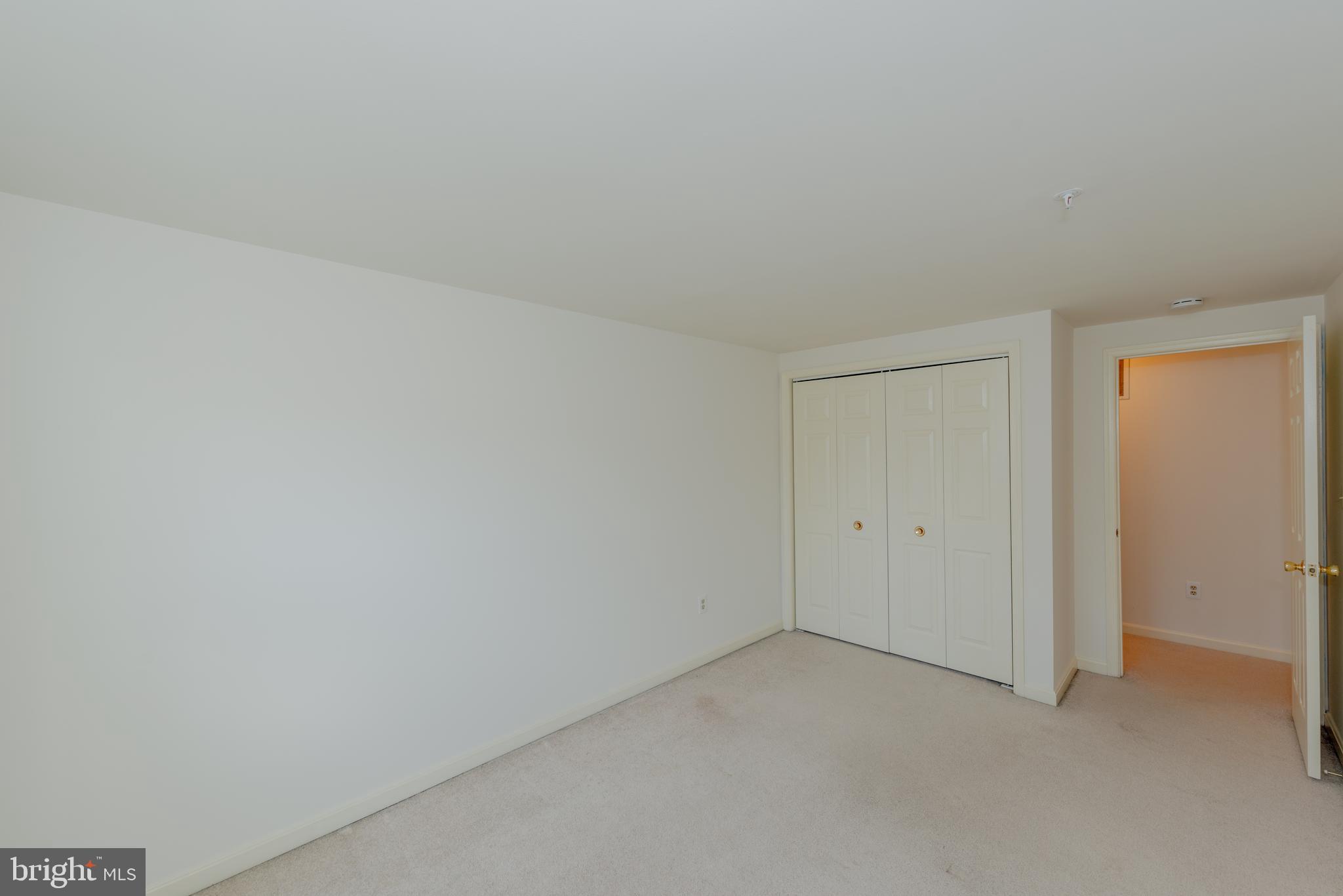 COLUMBIA PARK - Residential Lease