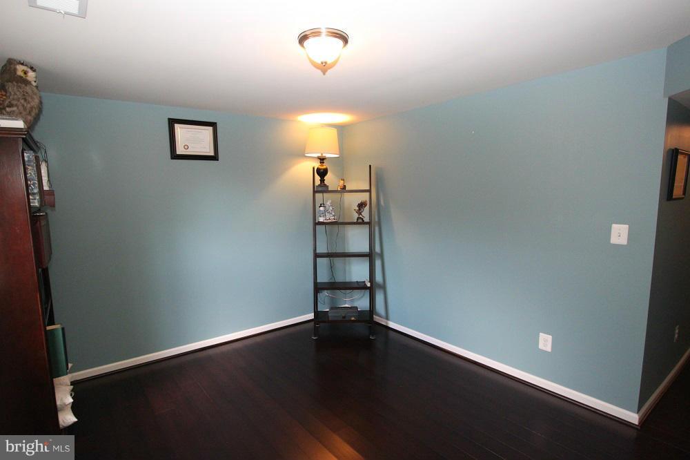 LAKELAND PLACE - Residential