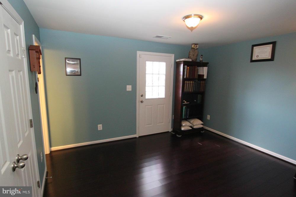 LAKELAND PLACE - Residential