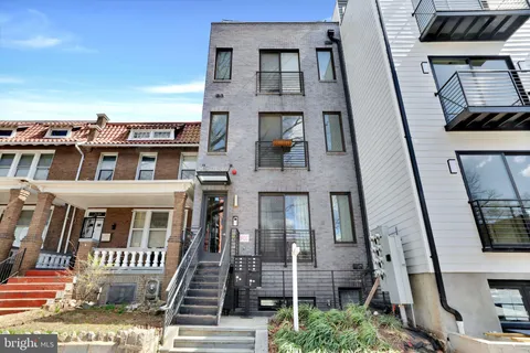 MLS: DCDC2190588