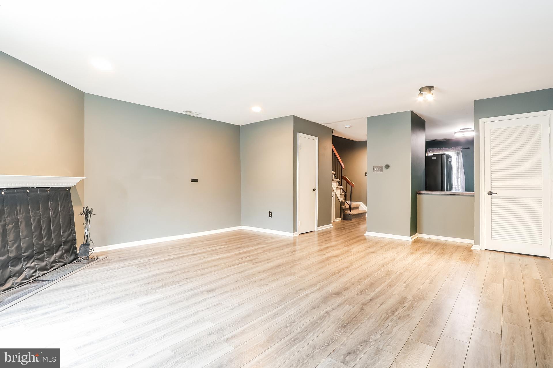 PRINCETON EAST - Residential Lease