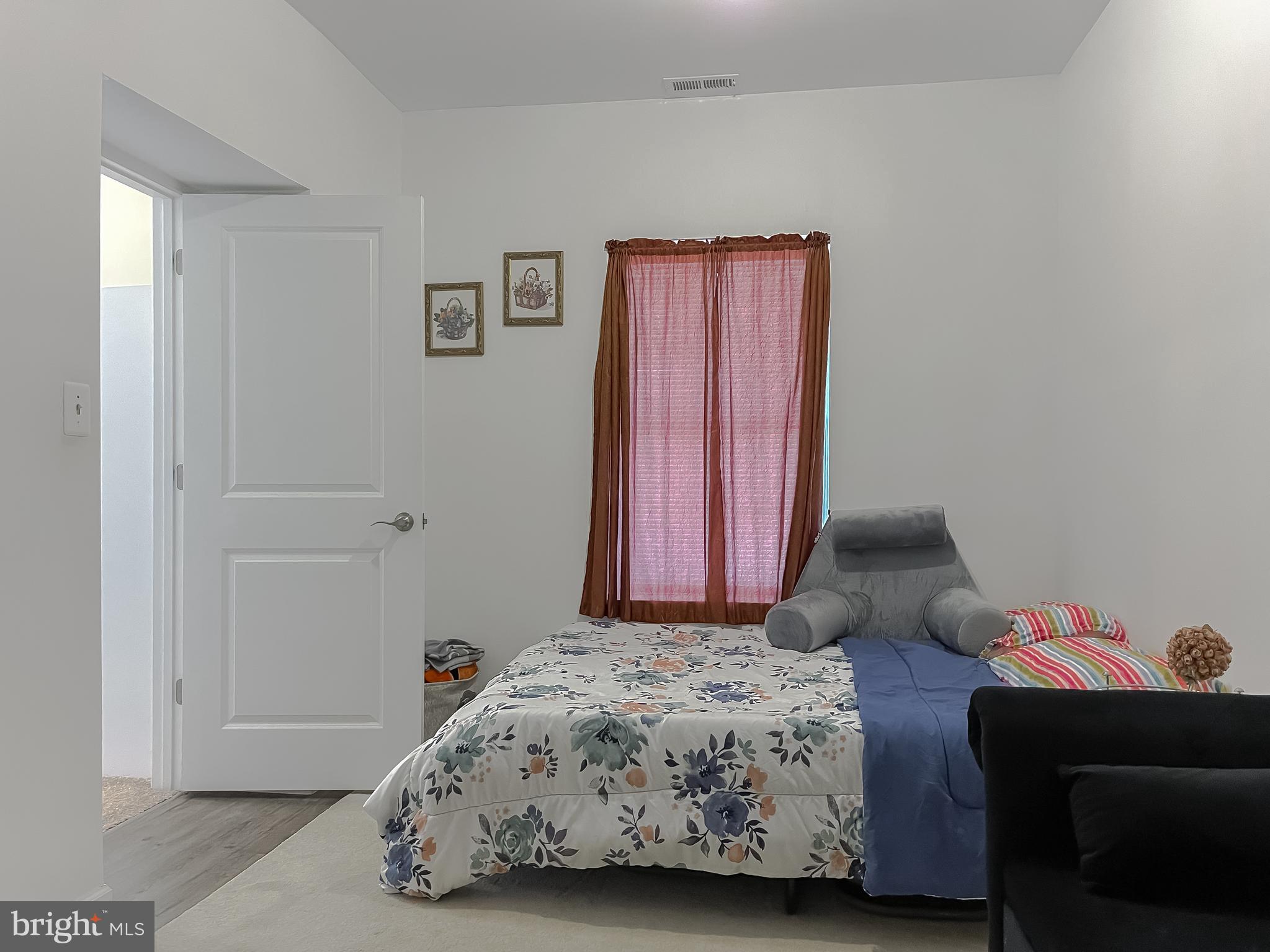 ST MARYS BEACH - Residential