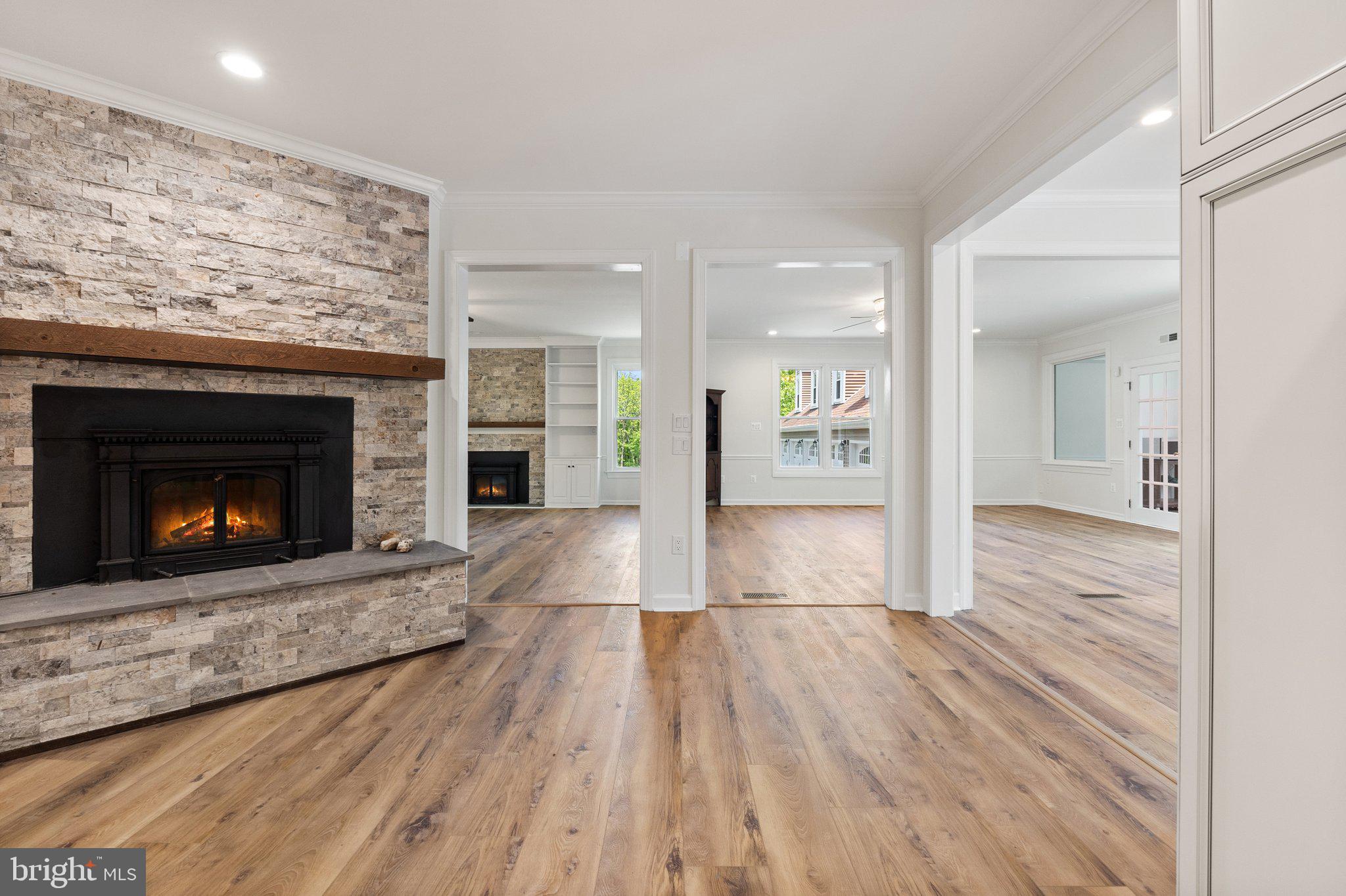 MIDDLEBURG - Residential