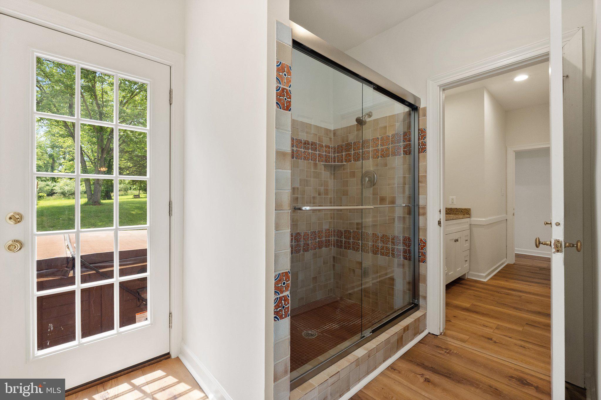 MIDDLEBURG - Residential