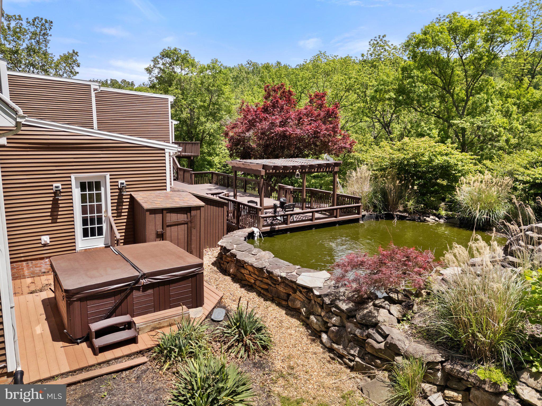 MIDDLEBURG - Residential