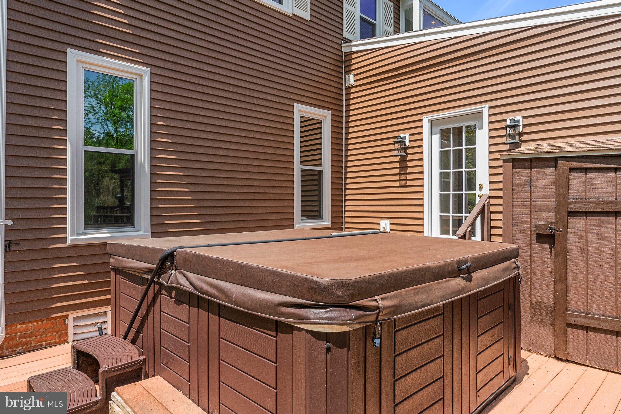 MIDDLEBURG - Residential