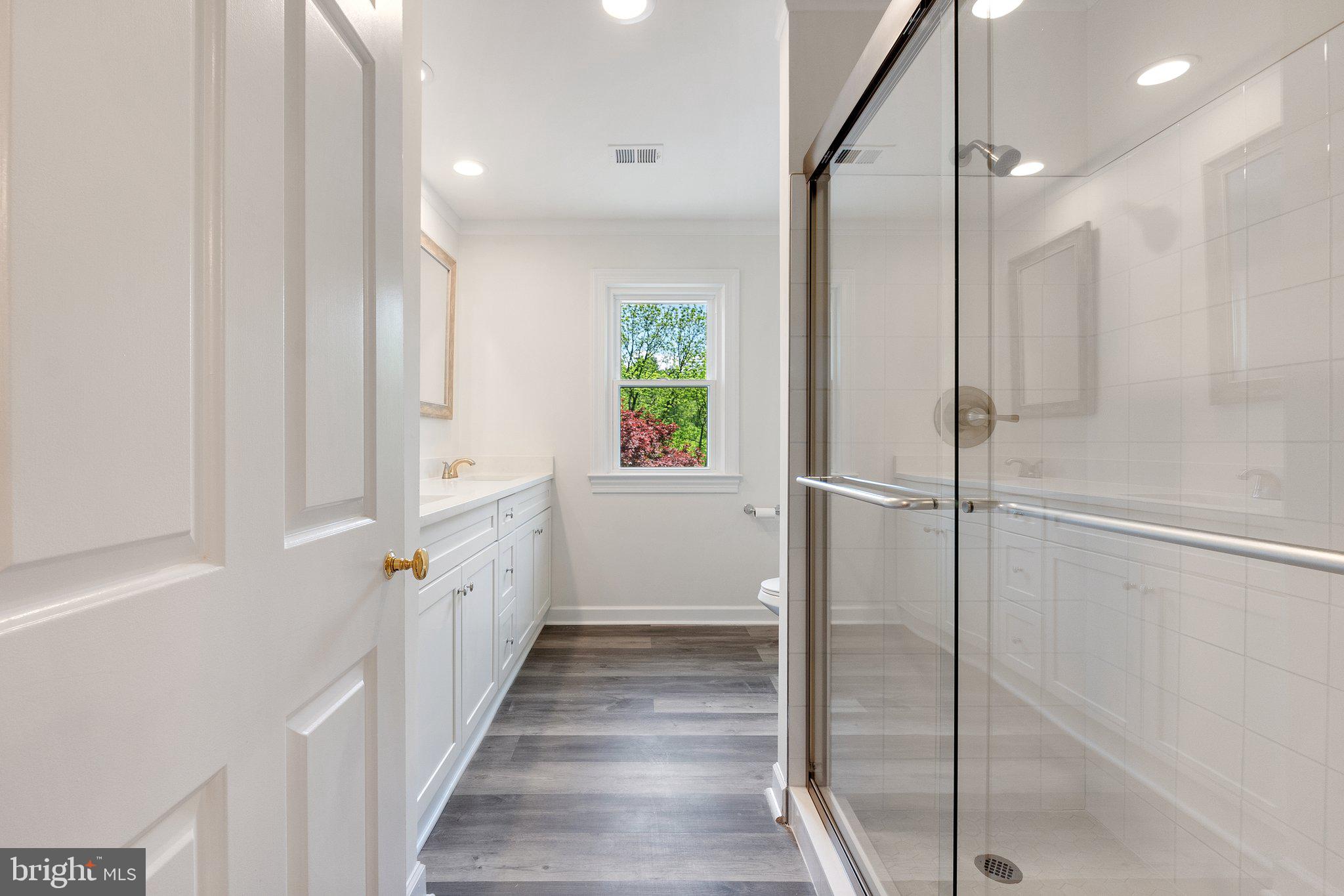 MIDDLEBURG - Residential