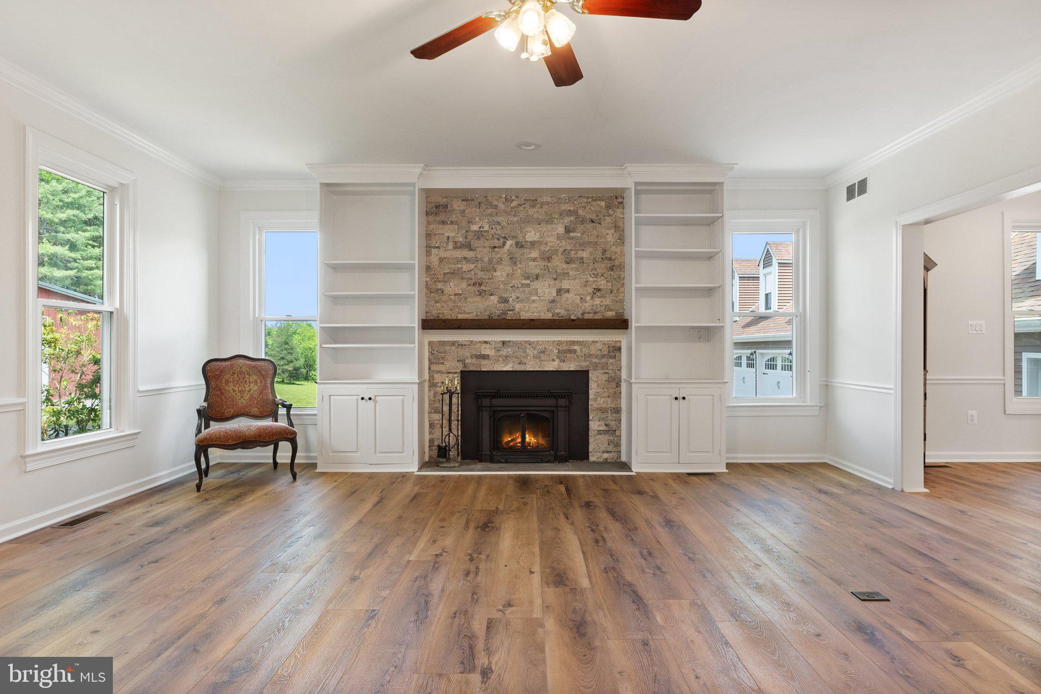 MIDDLEBURG - Residential