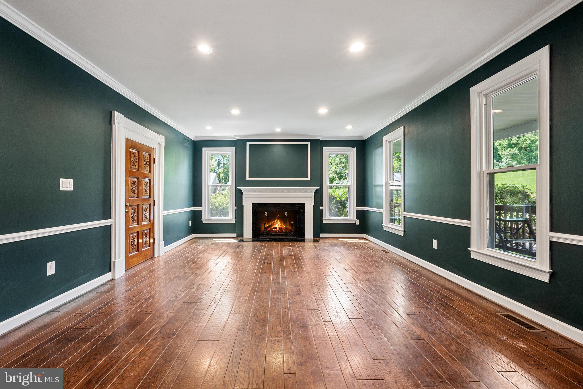 MIDDLEBURG - Residential