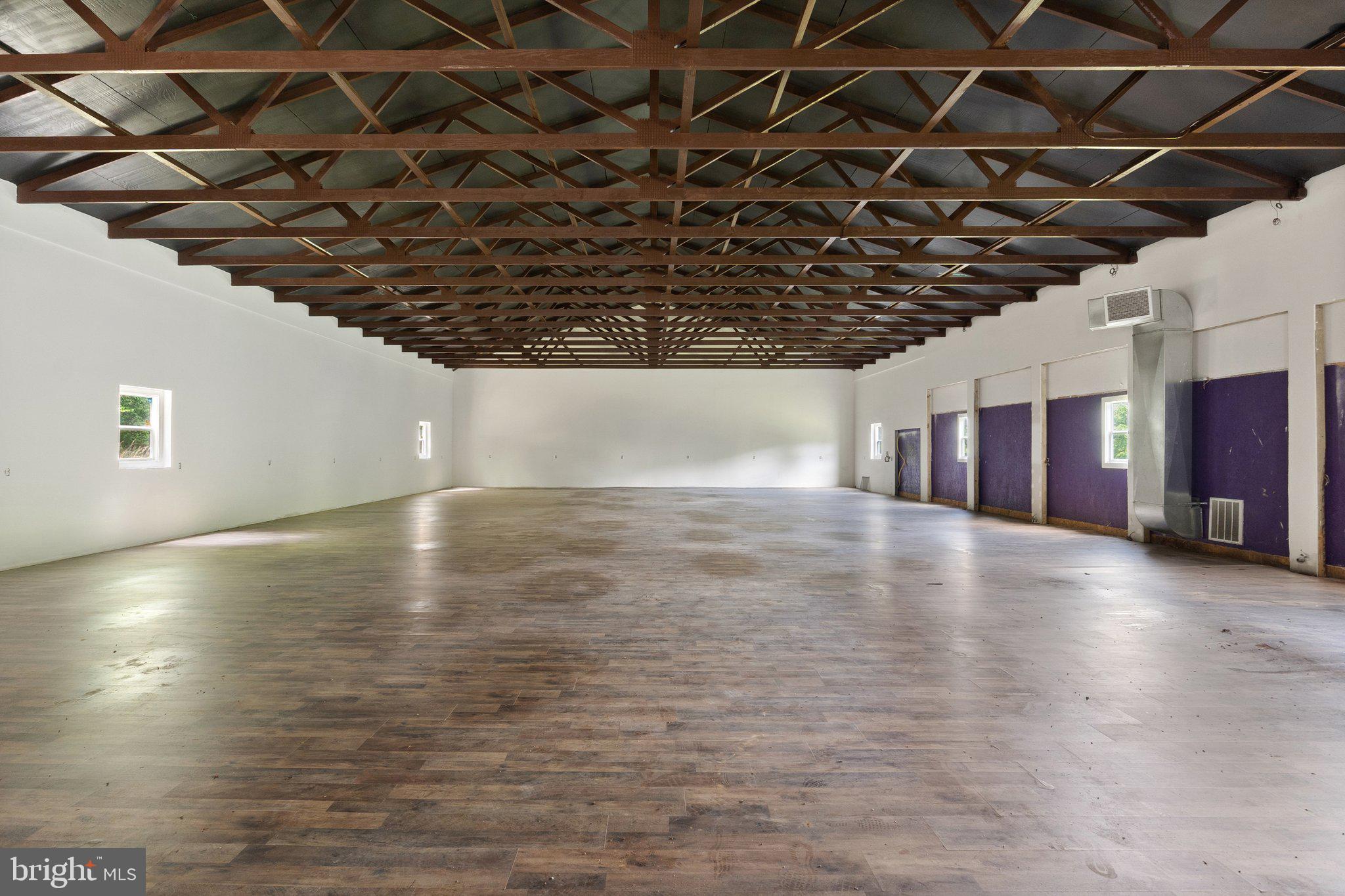 MIDDLEBURG - Residential