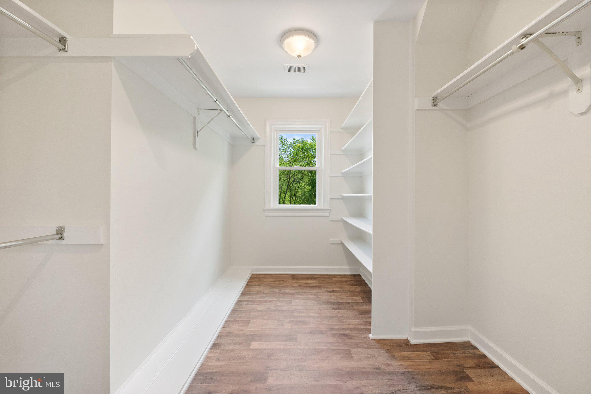 MIDDLEBURG - Residential