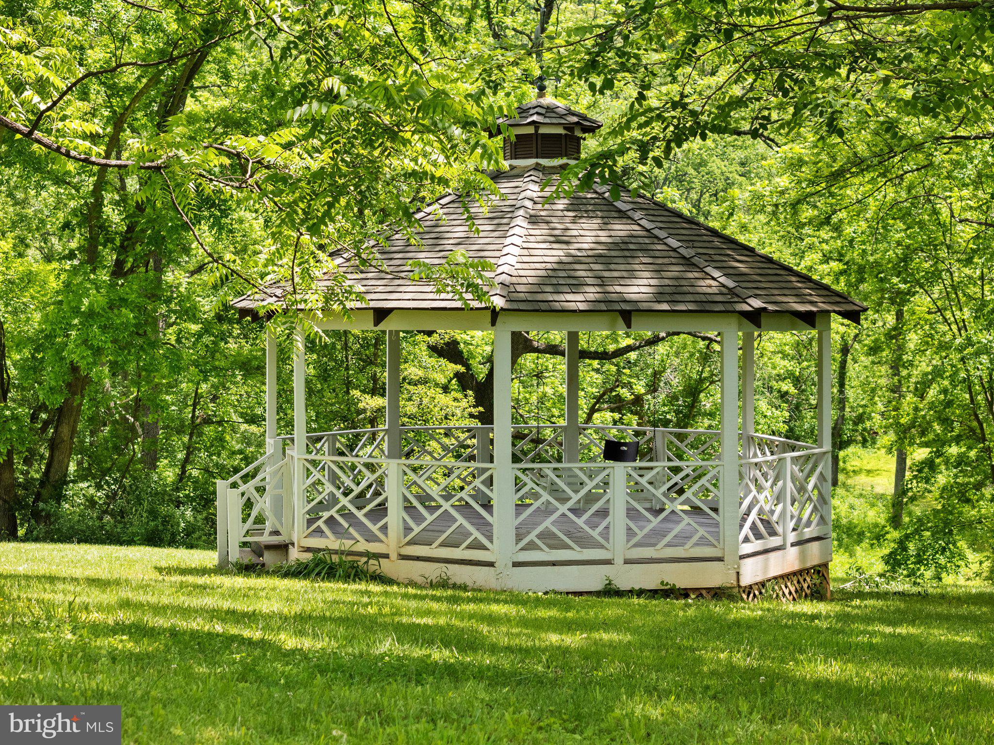 MIDDLEBURG - Residential