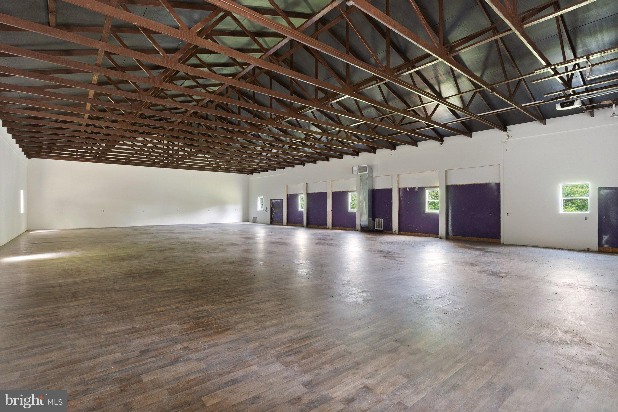 MIDDLEBURG - Residential