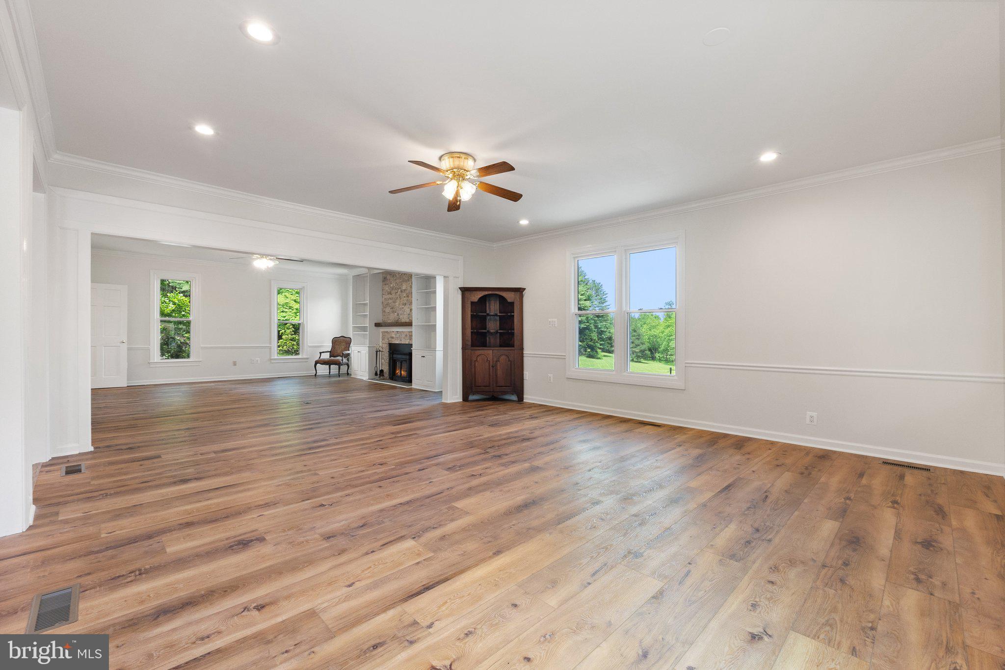 MIDDLEBURG - Residential