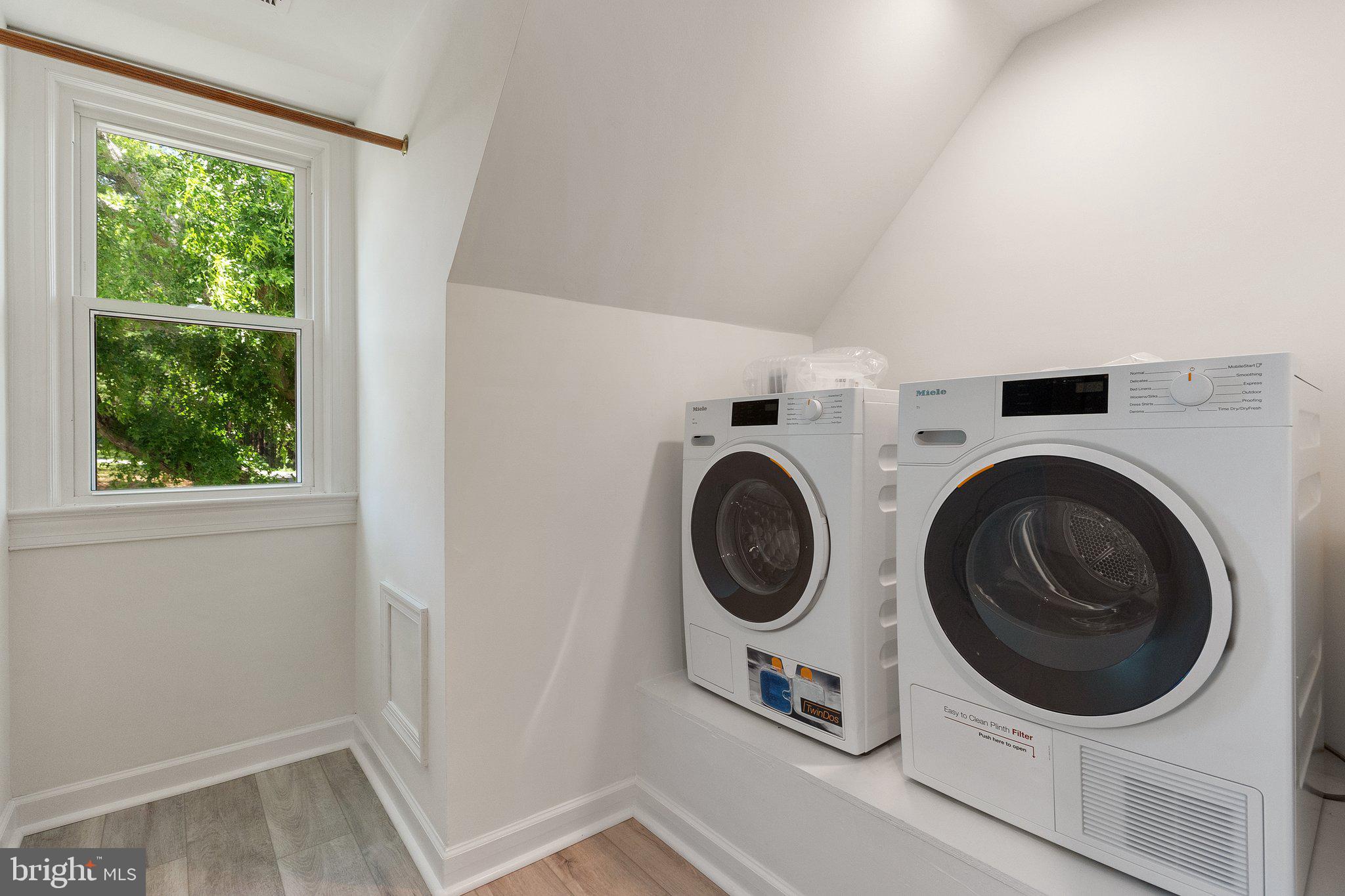 MIDDLEBURG - Residential