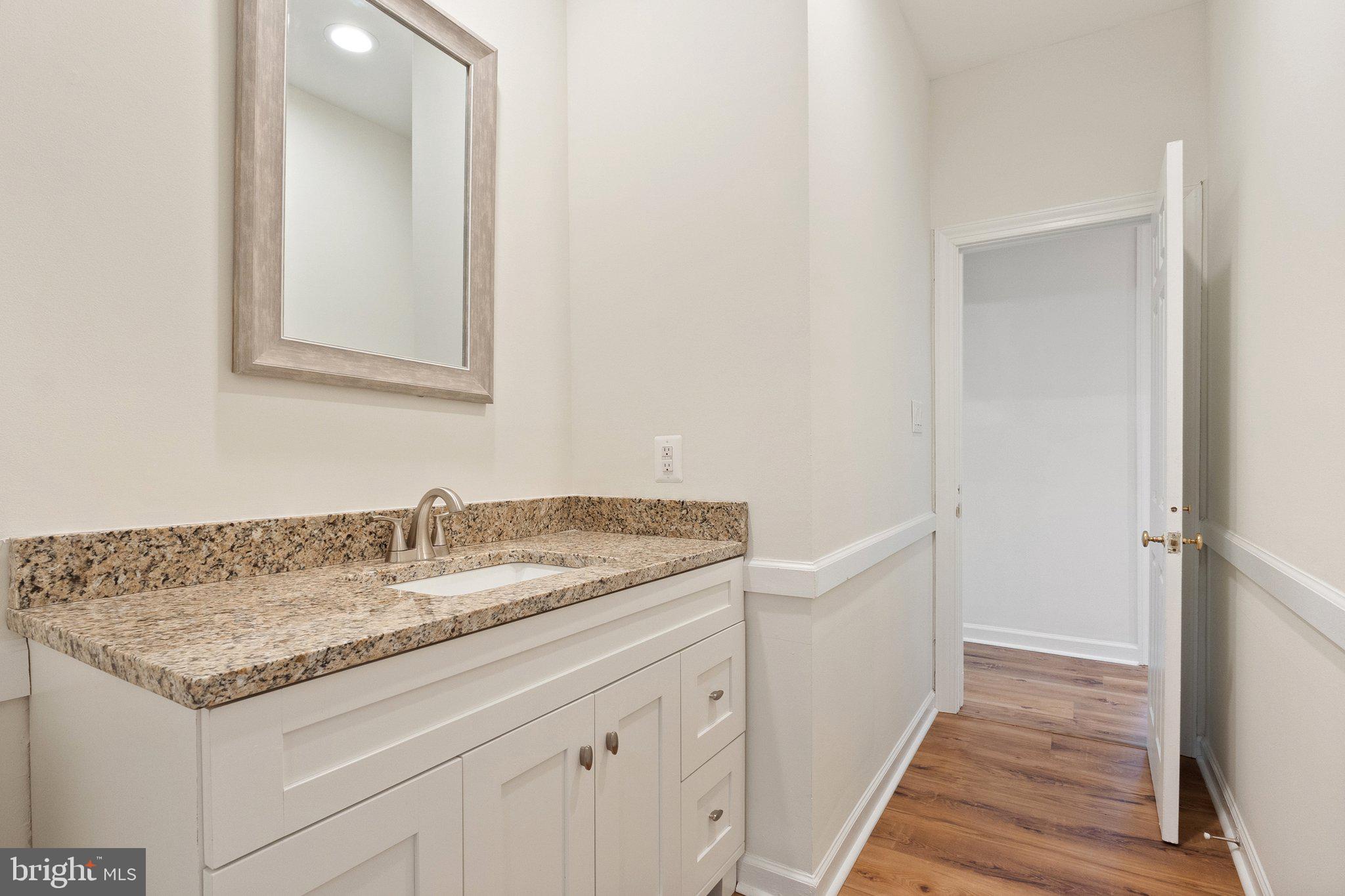 MIDDLEBURG - Residential