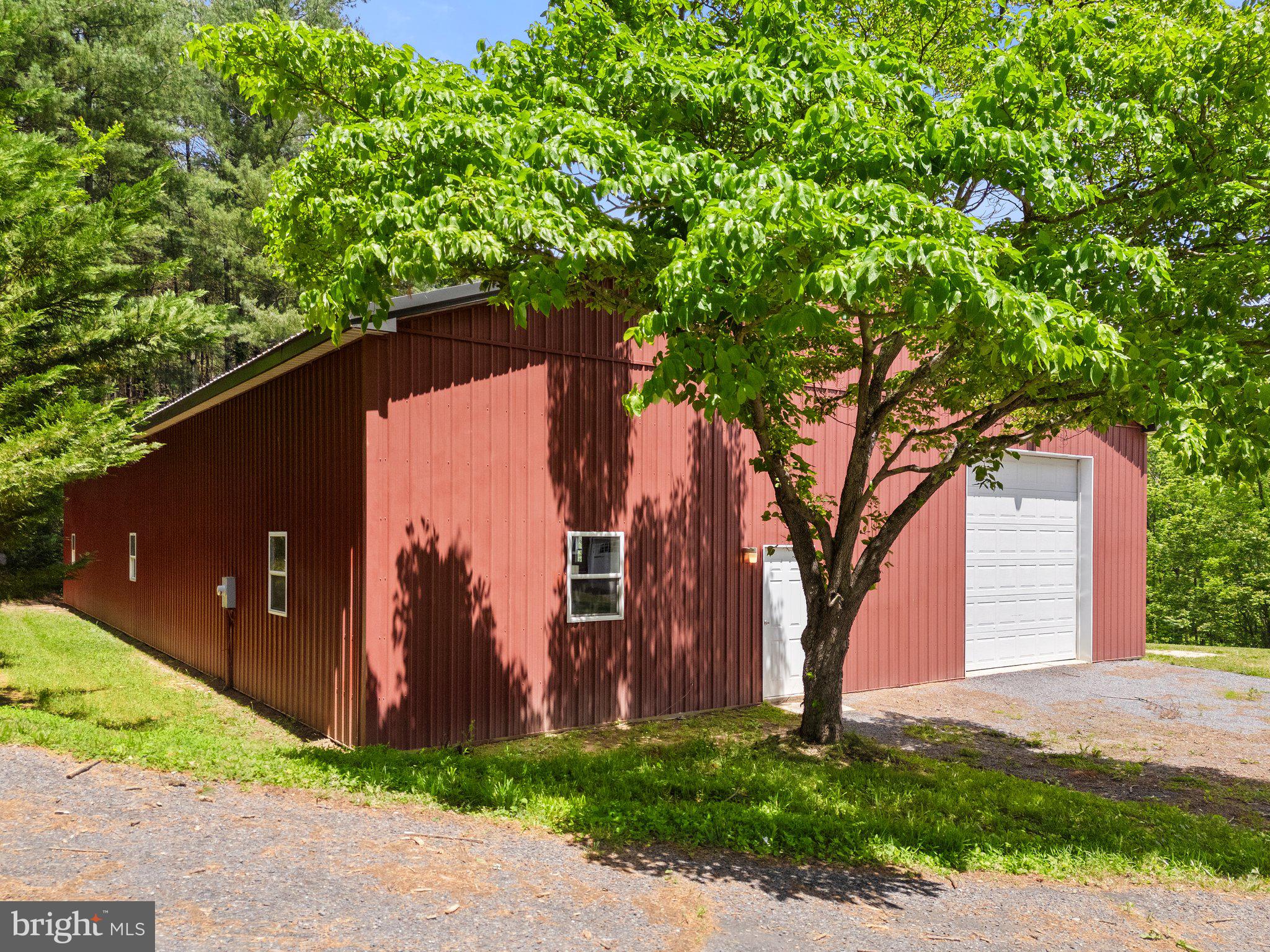 MIDDLEBURG - Residential