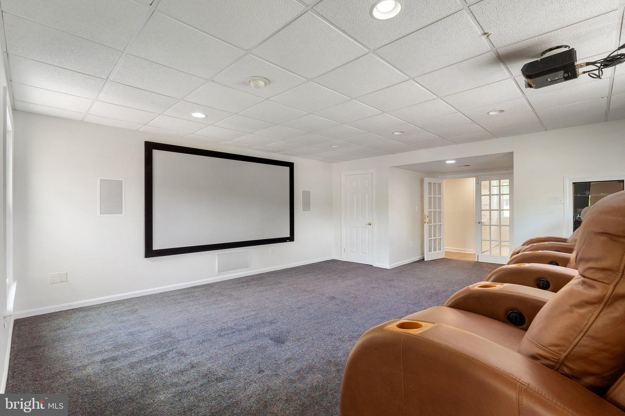 MIDDLEBURG - Residential