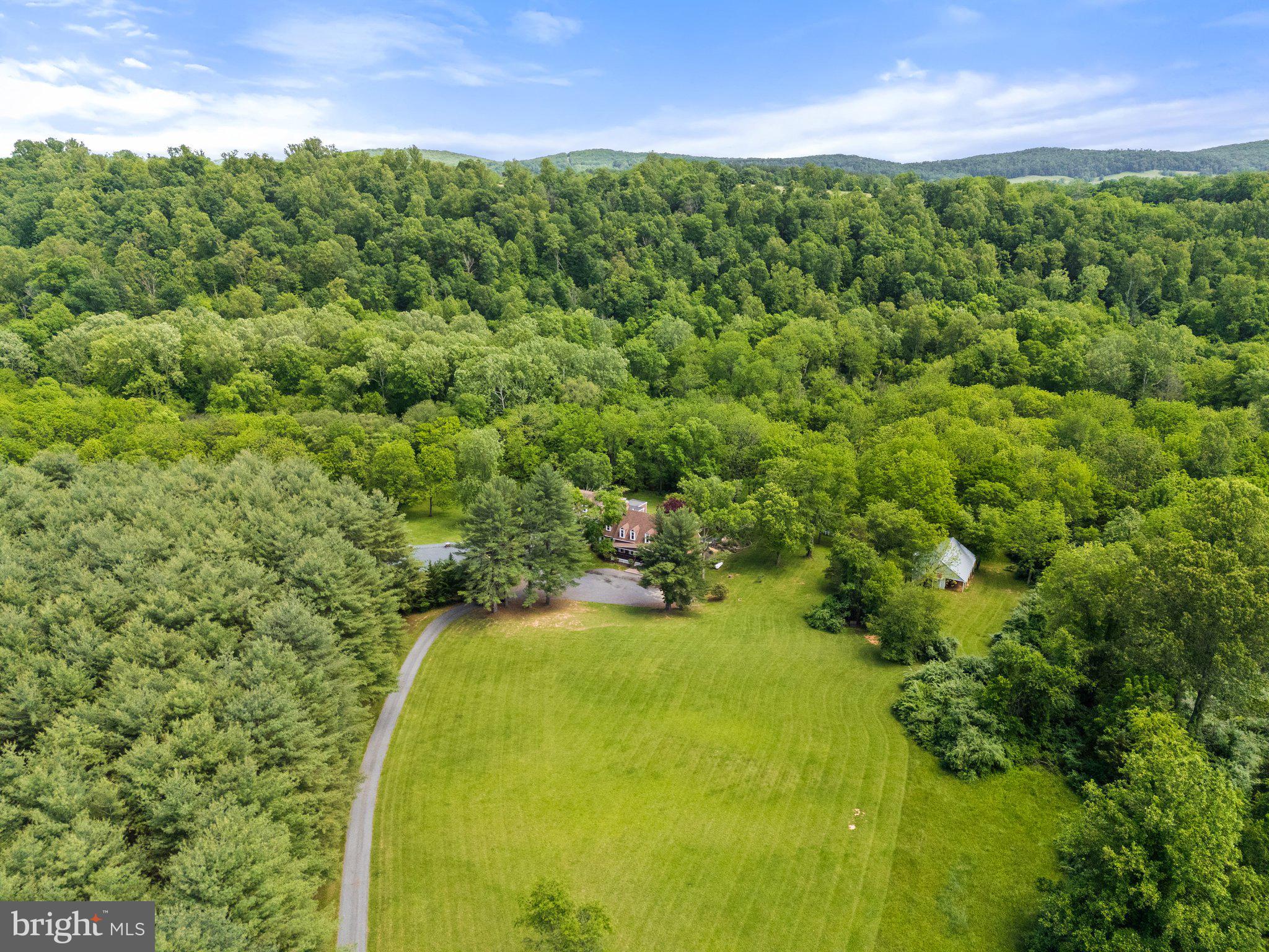 MIDDLEBURG - Residential