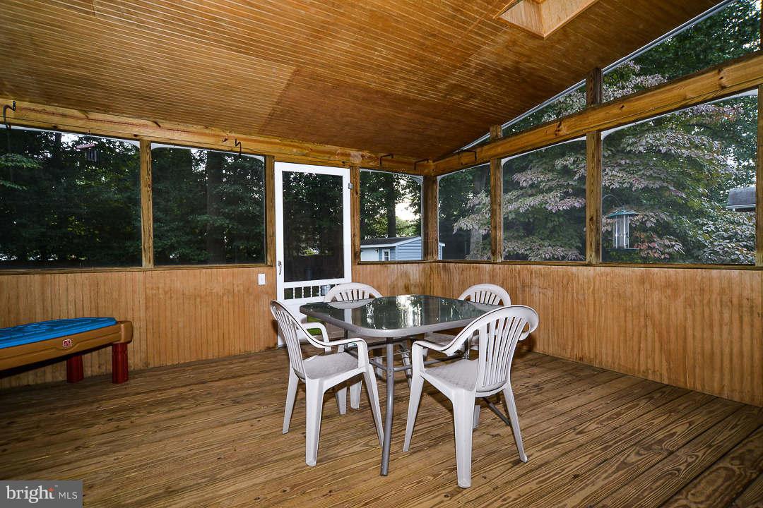 MOSBY WOODS - Residential