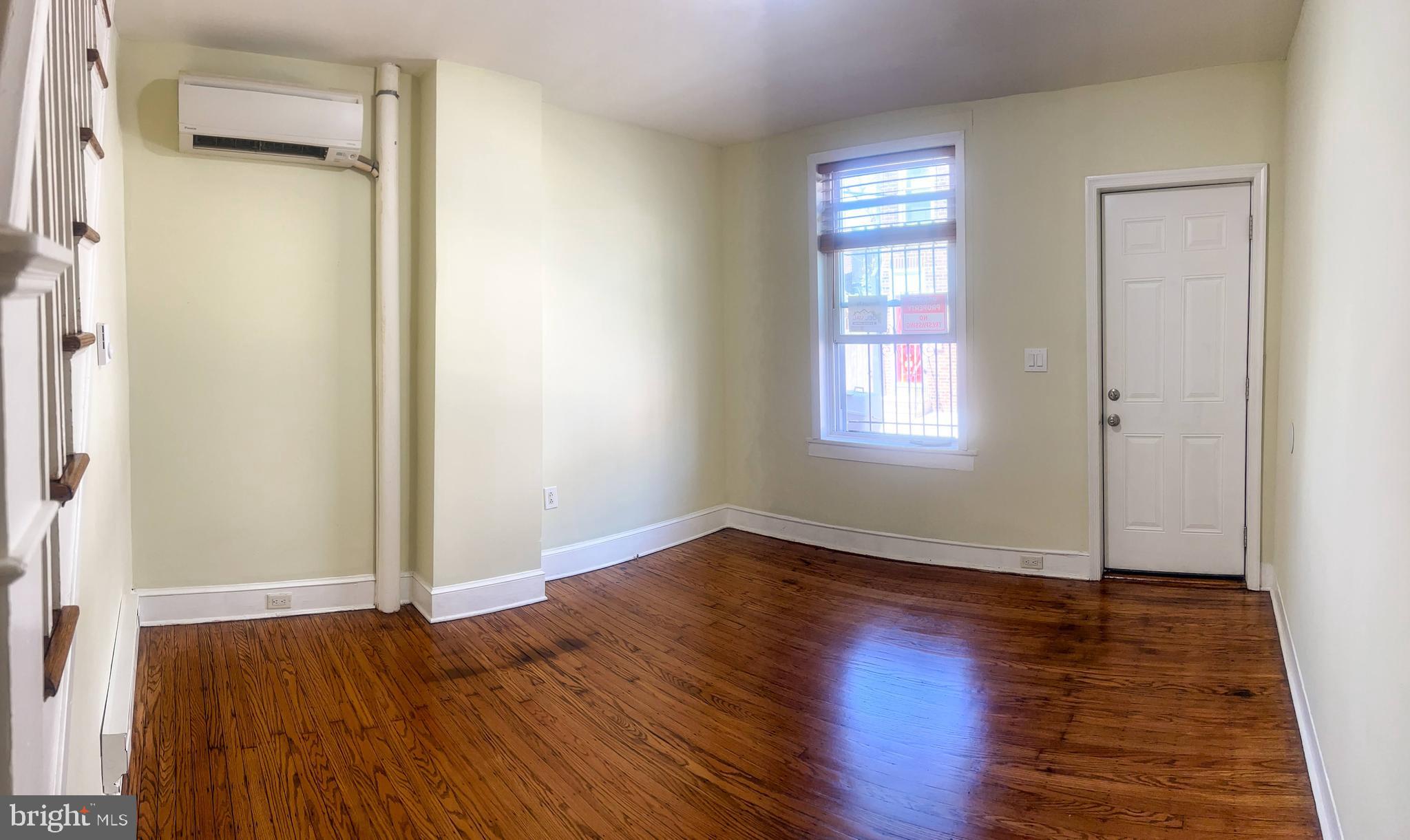 KENSINGTON - Residential