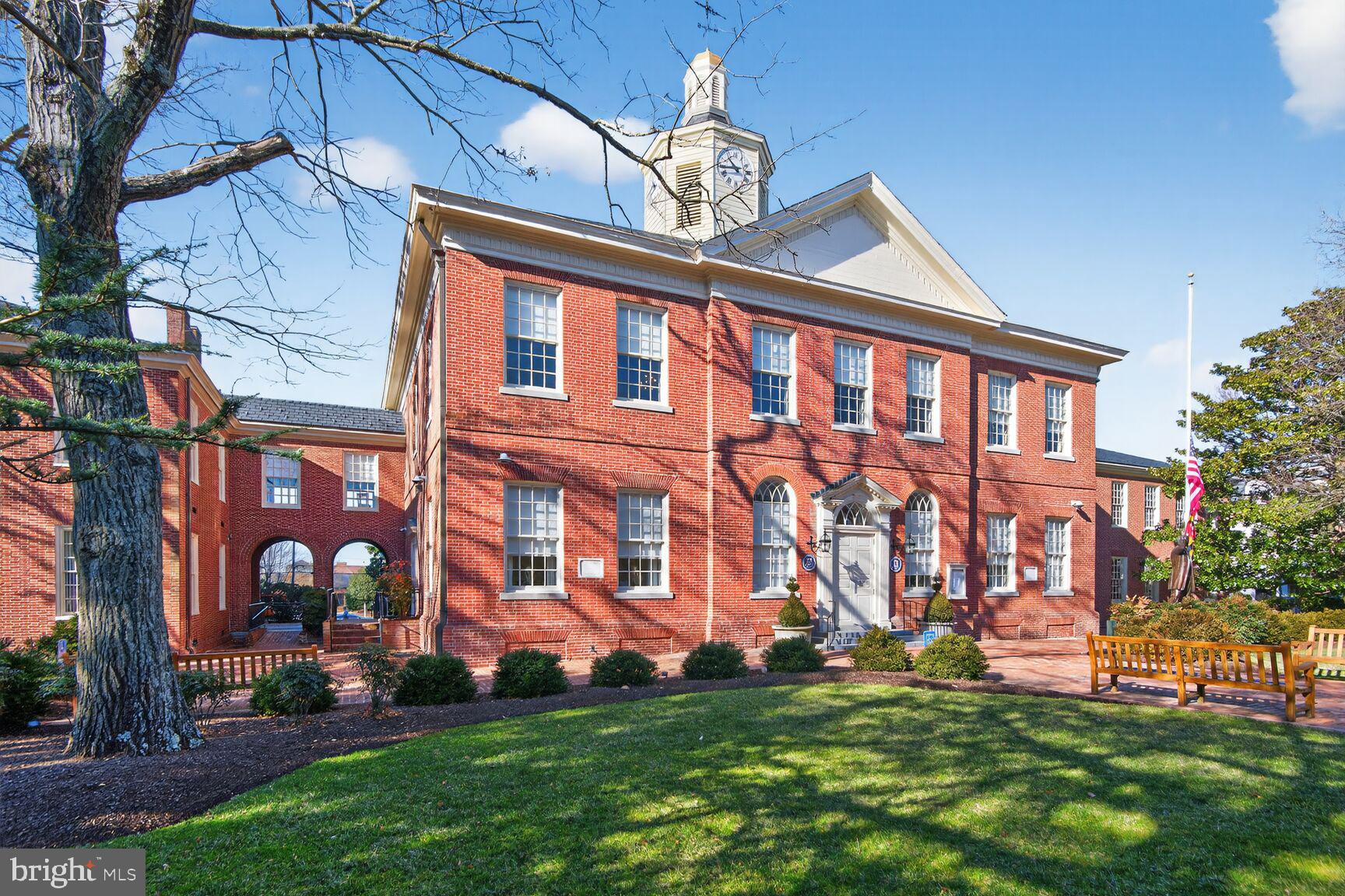 EASTON - Residential