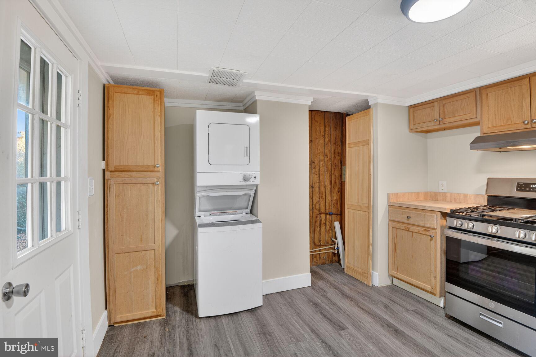 EASTON - Residential