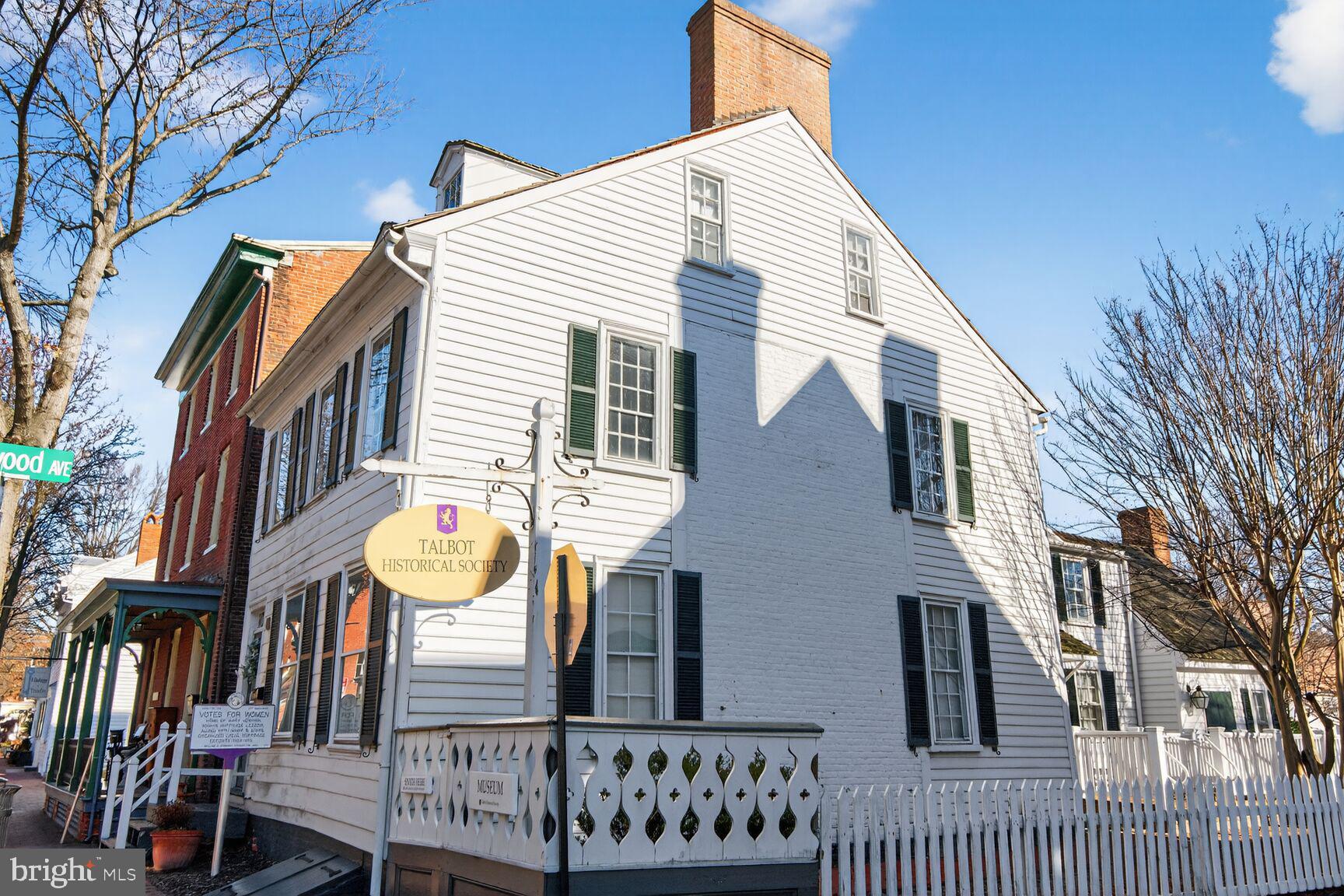 EASTON - Residential