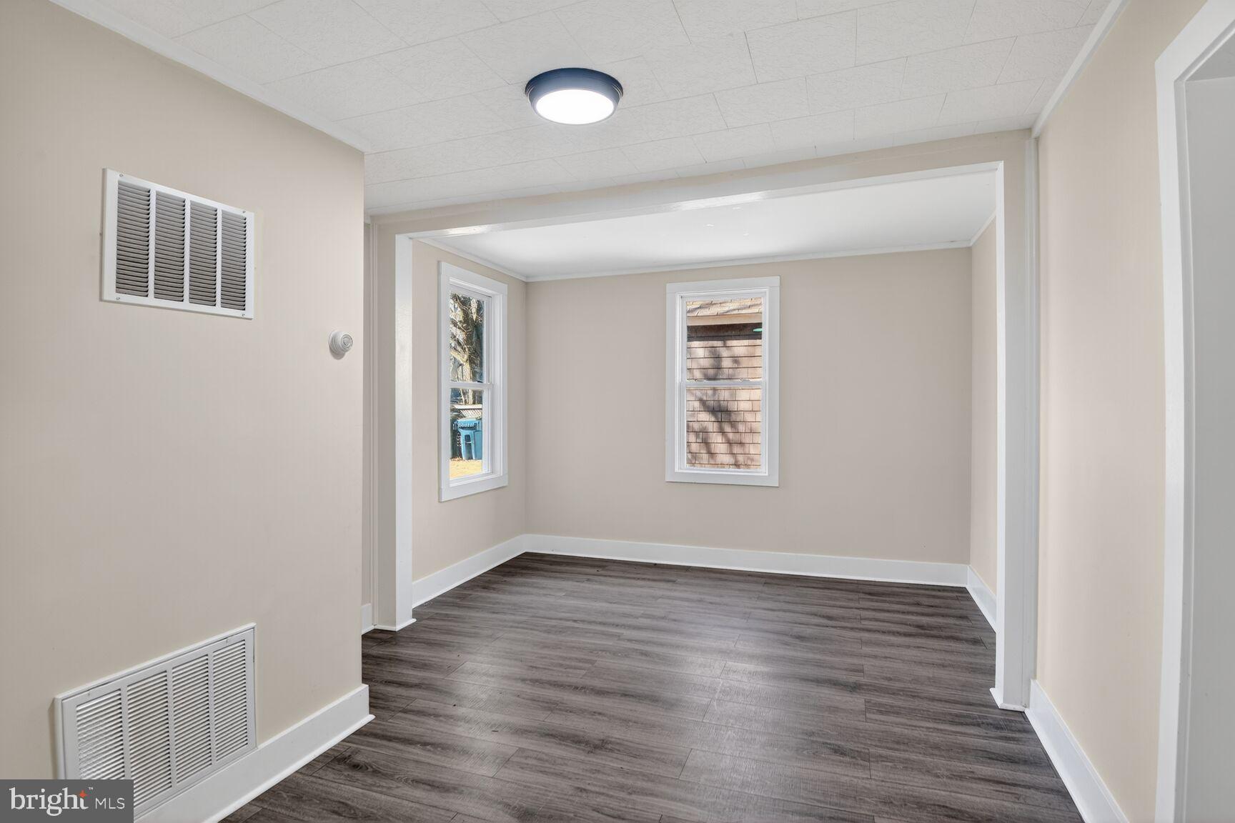 EASTON - Residential