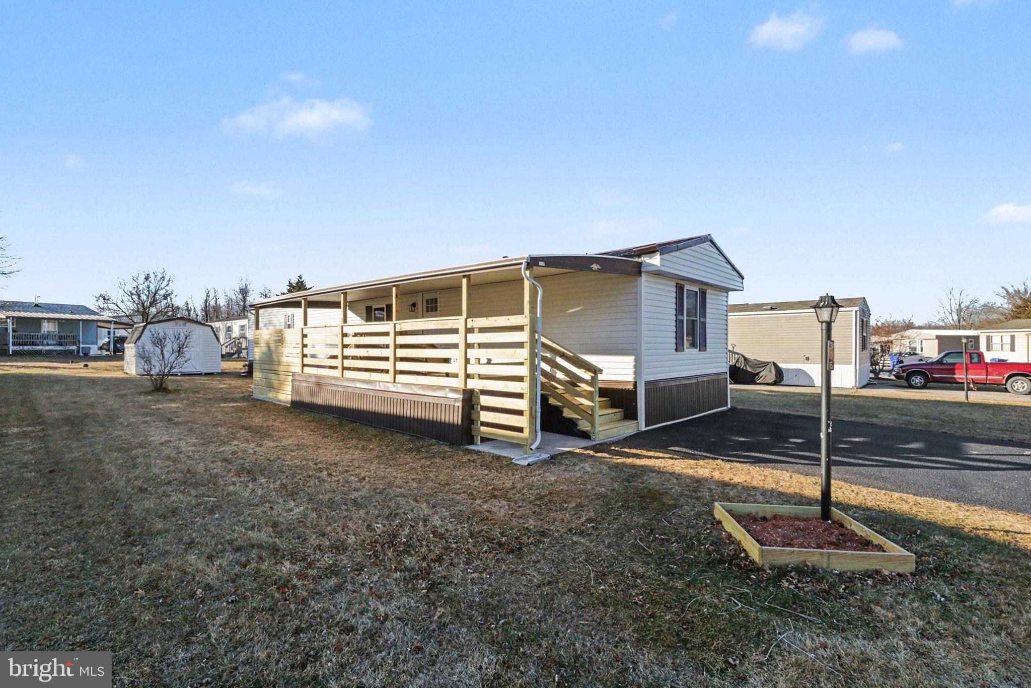 LINCOLN ESTATES - Residential