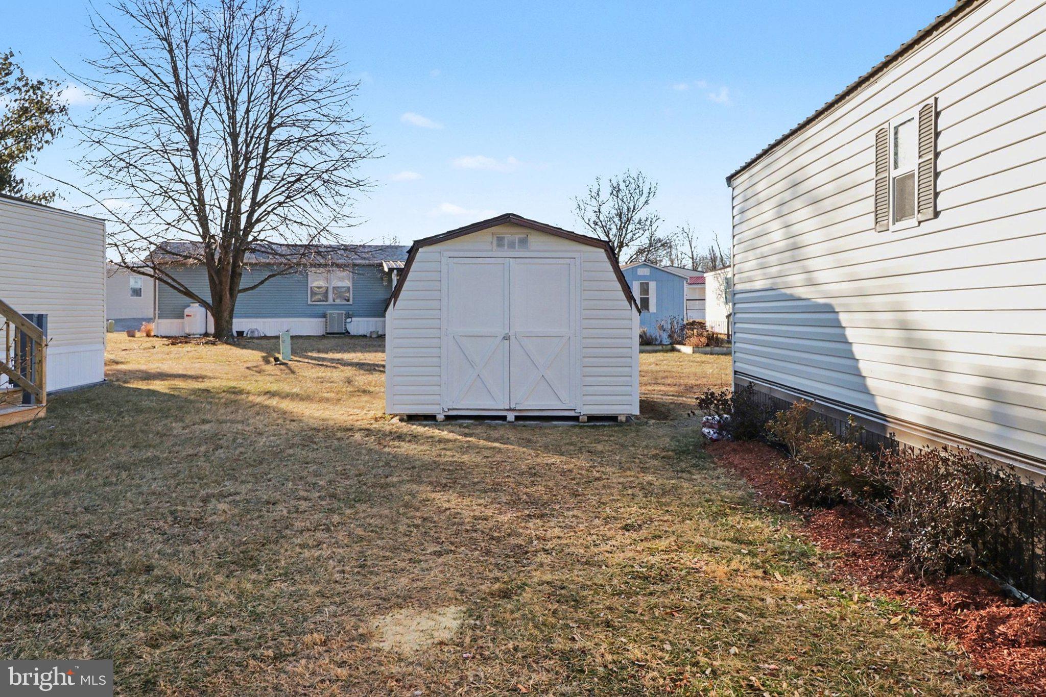 LINCOLN ESTATES - Residential