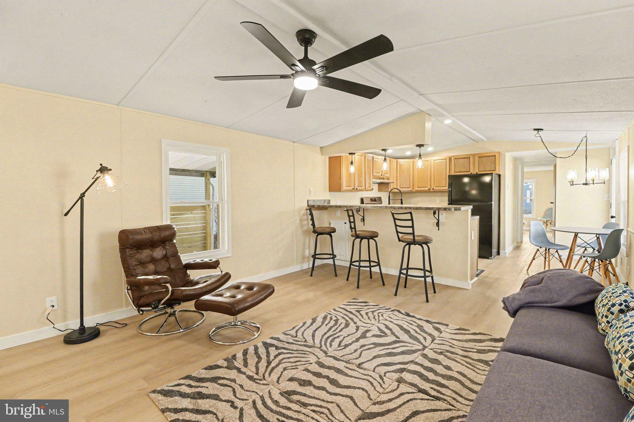 LINCOLN ESTATES - Residential