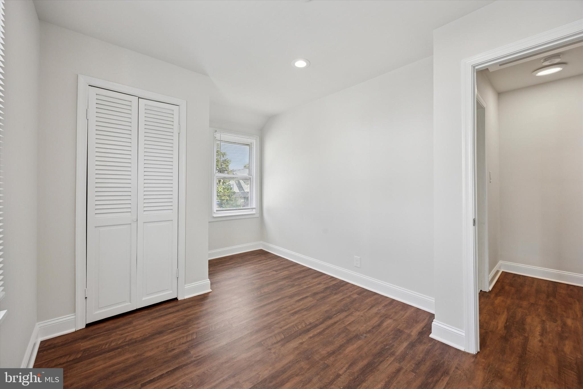 BRISTOL - Residential Lease