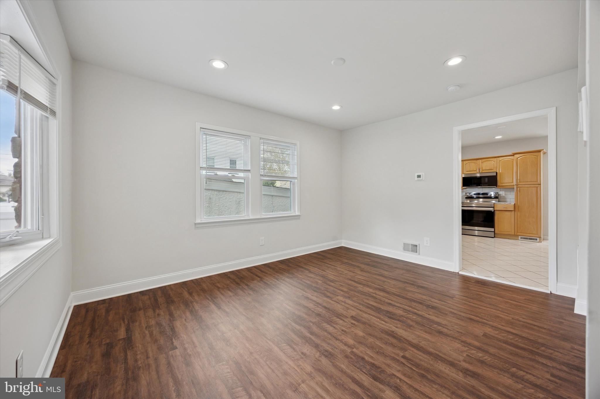 BRISTOL - Residential Lease